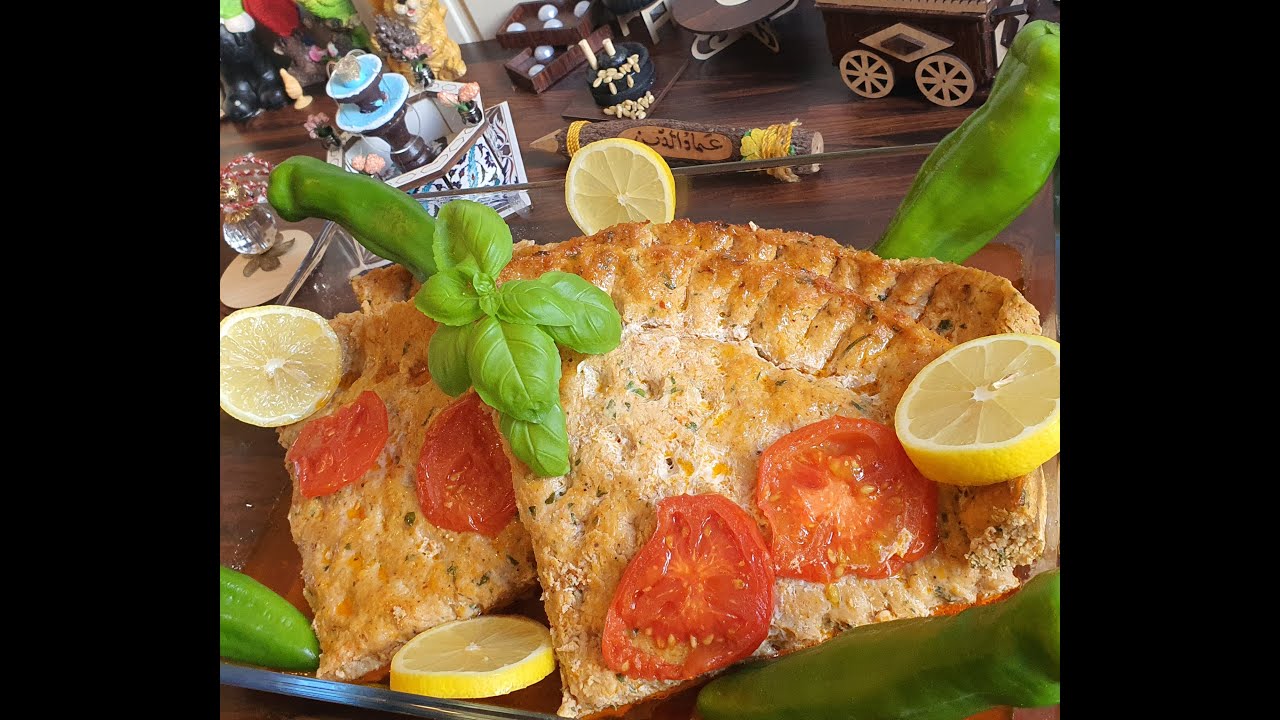 لحمة الدجاج بالصينية بنكهة الفحم بطعم خرافيChicken meat in the charcoal flavored tray with a fairy