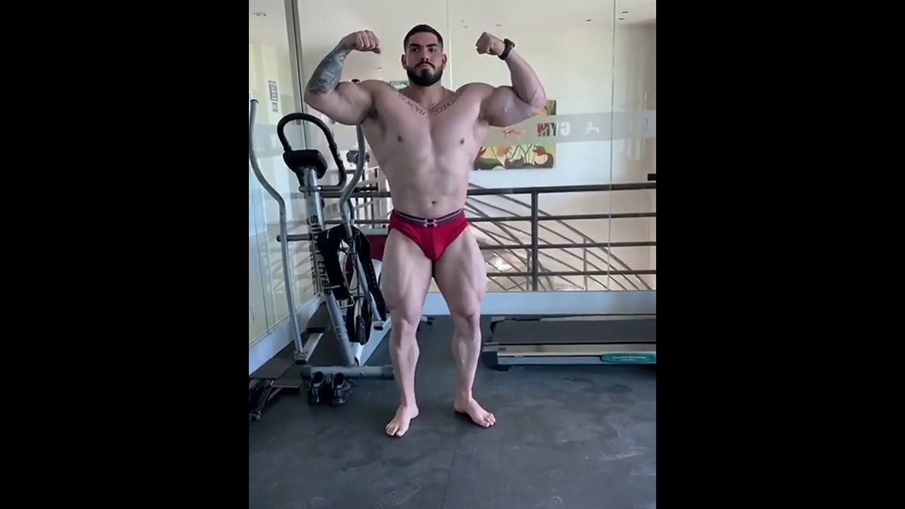 Felix Armando posing