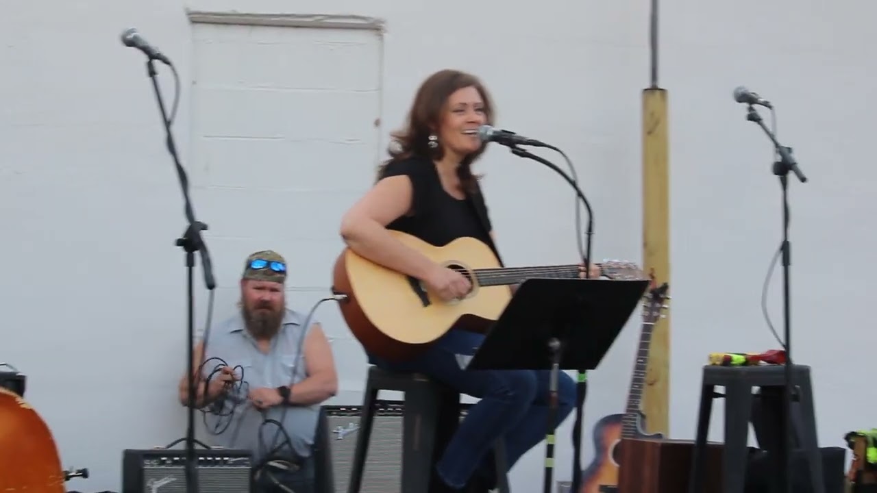 Stephanie Callahan/ Bobby McGee