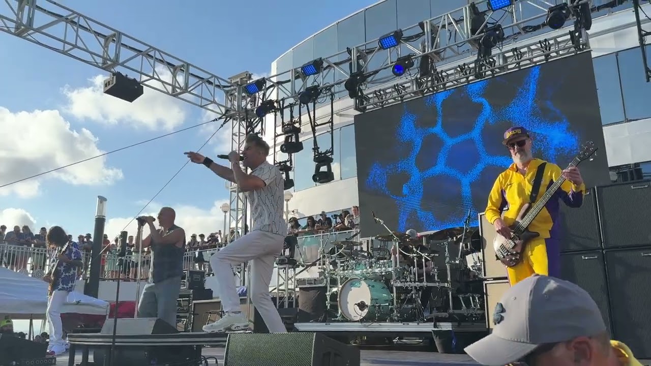 311 Cruise 2025: Five of Everything