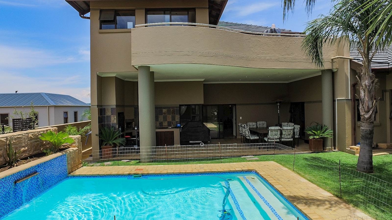 5 Bedroom House for sale in Gauteng | West Rand | Krugersdorp | Featherbrooke Estate |  |
