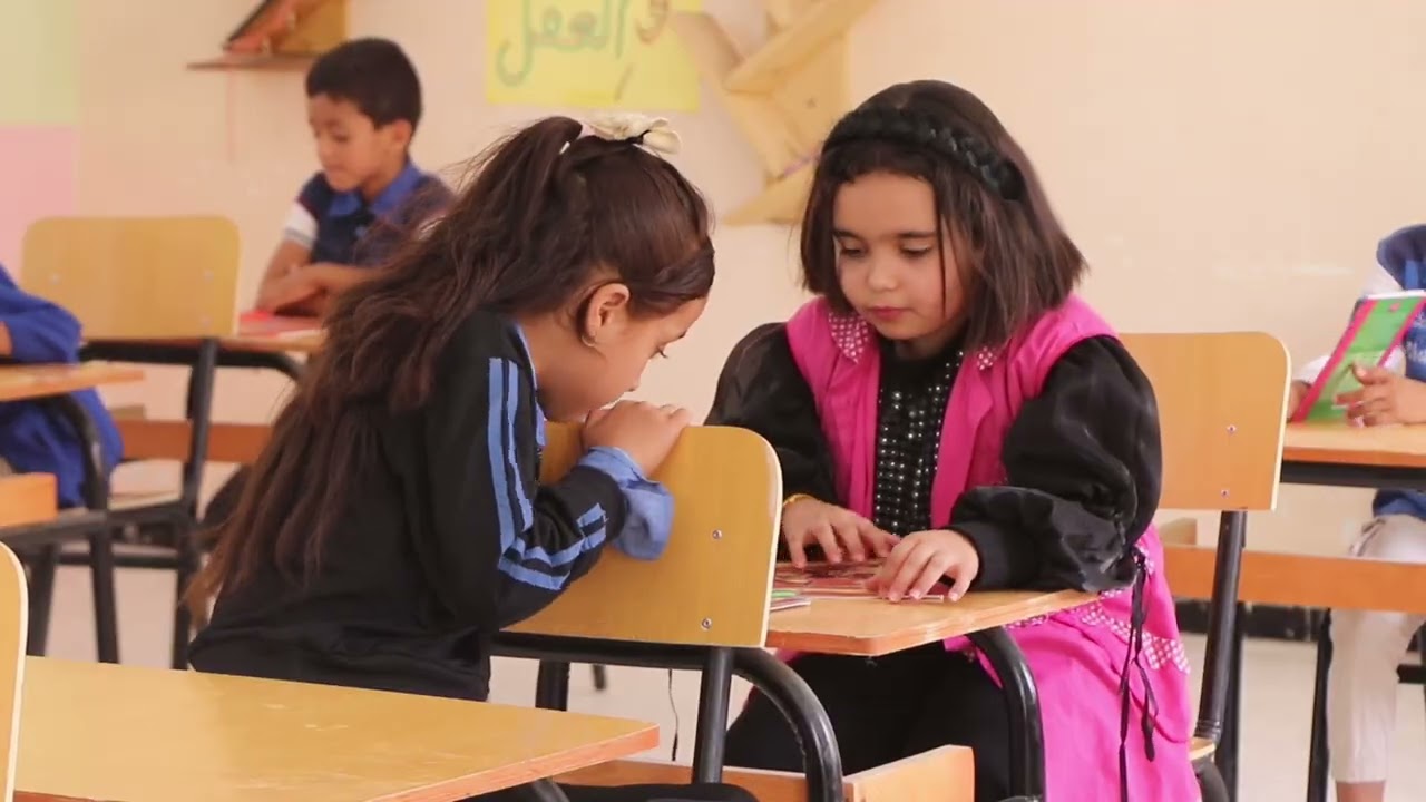 انشودة بعنوان مدرستي من اداء تلاميذ مدرسة غول عمر .مسعد 