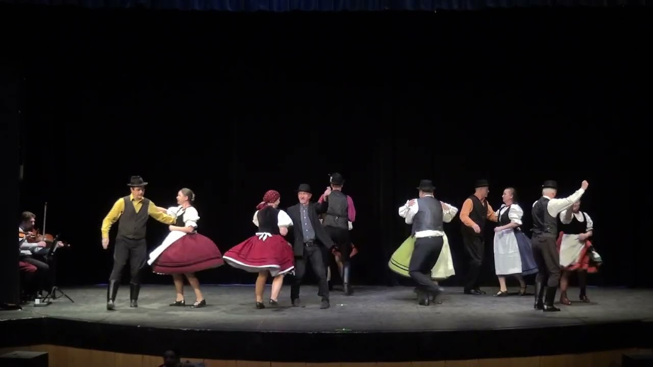 Tébláb Szülők Csoportja: Zselyki táncok