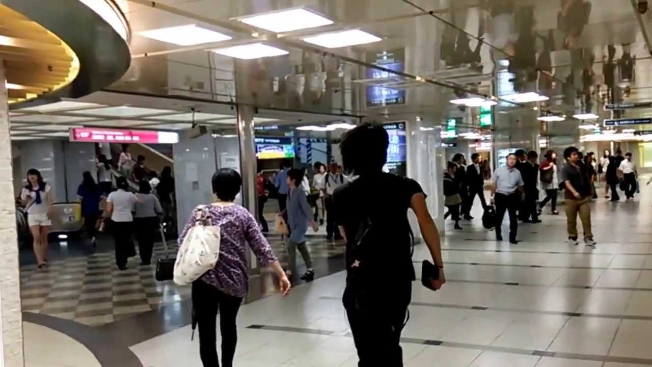 地下鉄御堂筋線梅田駅北改札口→阪急バスターミナル（3番街）