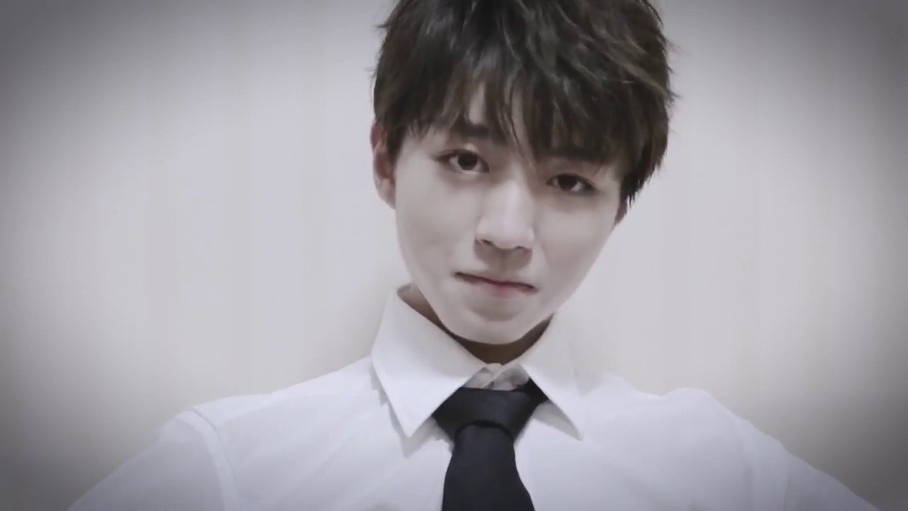 【TFBOYS 王俊凱】Karry王的日常之打領帶 學會打領帶的王俊凱簡直太有魅力了吧 還有讓人窒息的的彩蛋！😭😭😭【Karry Wang Junkai】