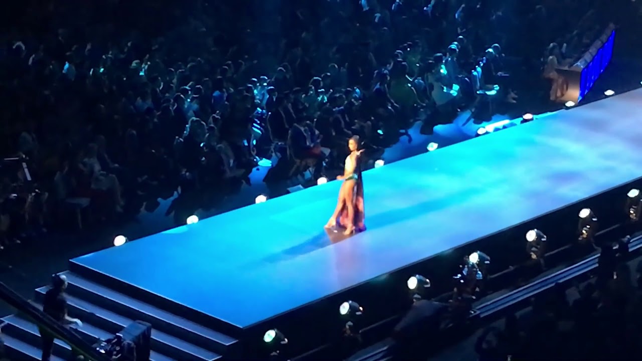 Miss Universe 2018 - Swimsuit Finals | Audience View