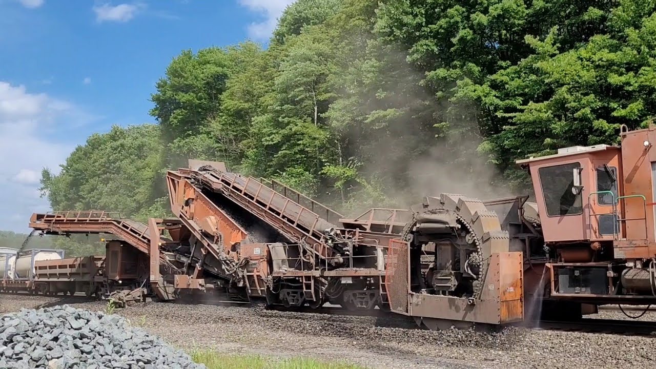Ballast Cleaner - Maintenance of Way Wednesday! NS MoW Heavy Equipment Running on PRR Ft Wayne Line