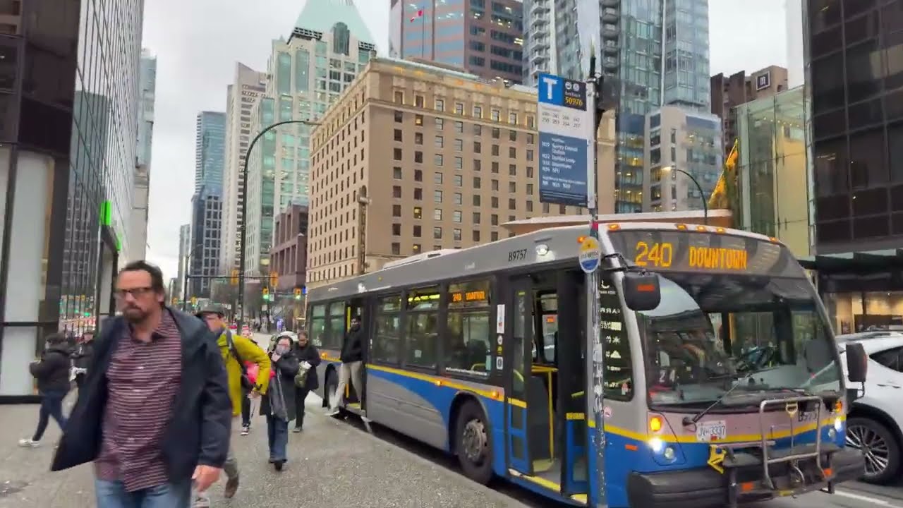 Canada Life is live!walk in downtown Vancouver BC🇨🇦