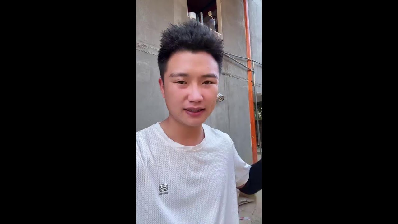 🔴 越南媳妇小秋 🔴 小潘在越南小秋家的农村生活:下午继续打井    2026-02-06 17:17:05