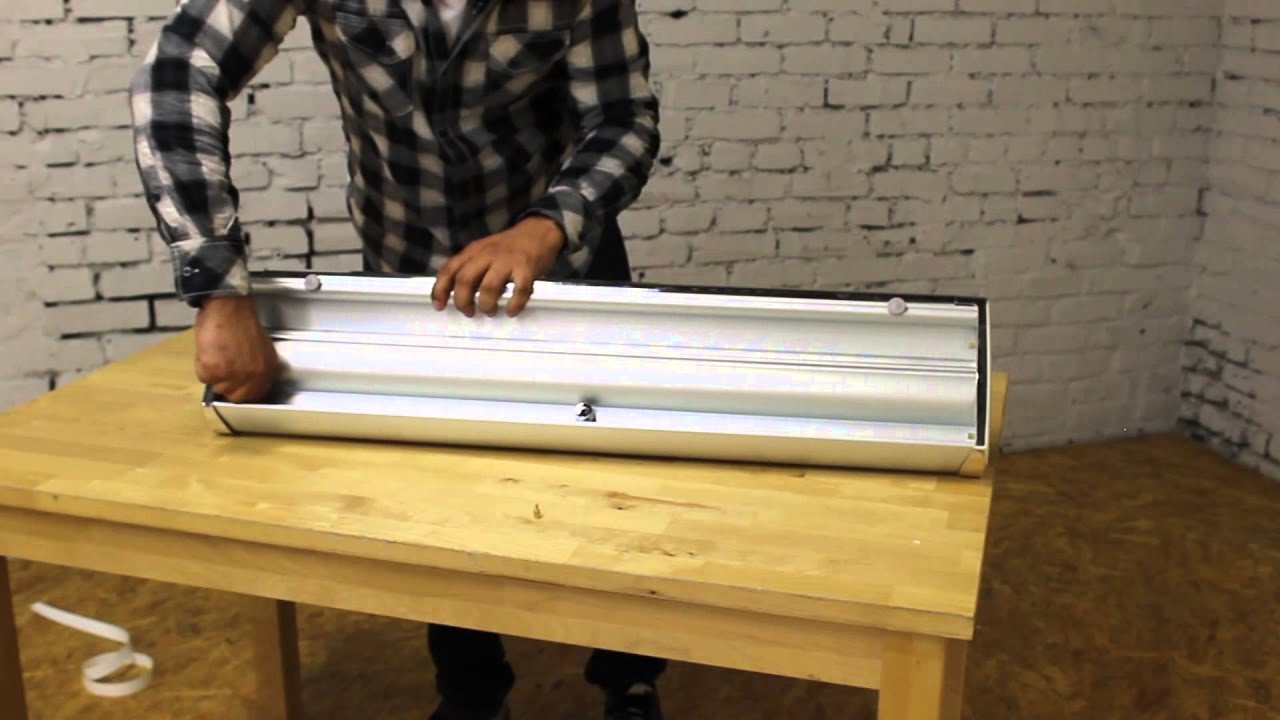 How to Assemble A Deluxe Banner Stand