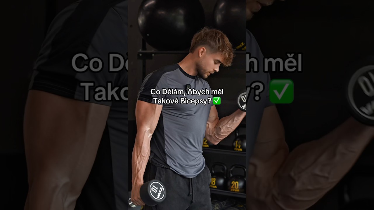 &bull;Jak m&iacute;t velk&eacute; bicepsy? ✅ #cviceni#posilovani#fitko#svaly#shorts