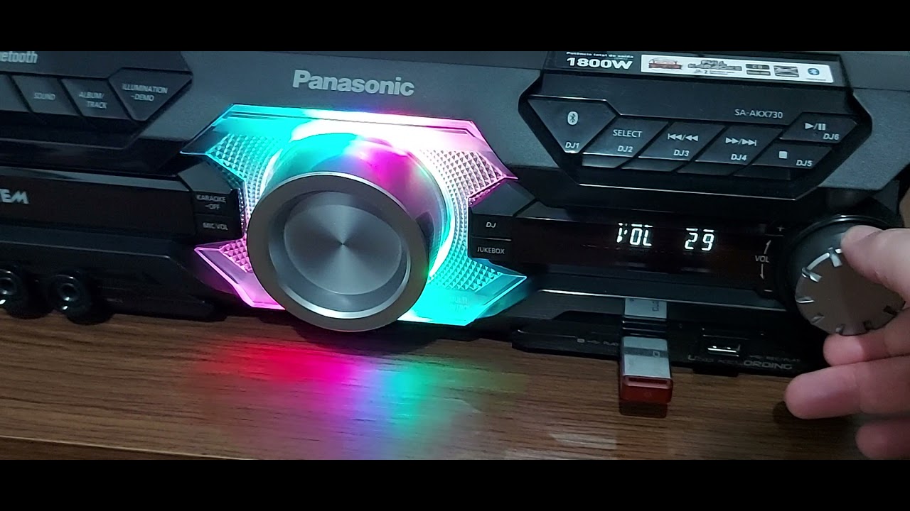 Panasonic AKX 730 nas Batidas, BASS !!!  MUITO ALTO !!!