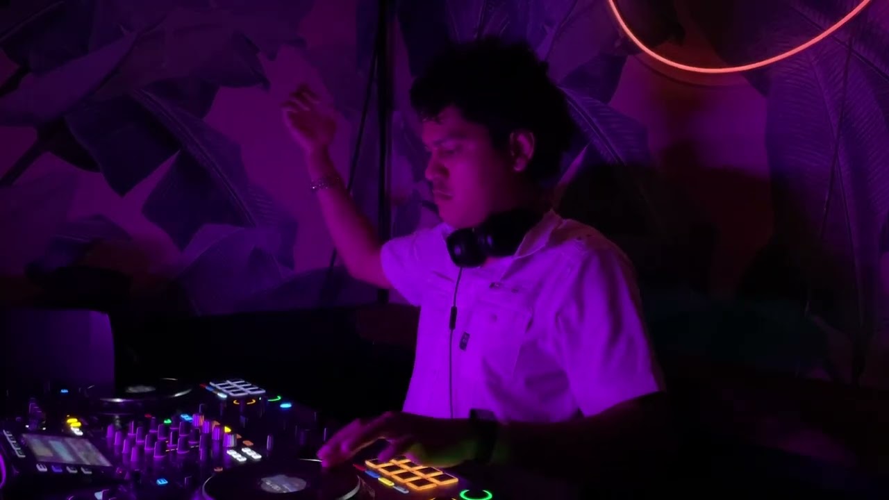 JOA at Tipsy Flamingo for Miami Music Mondays