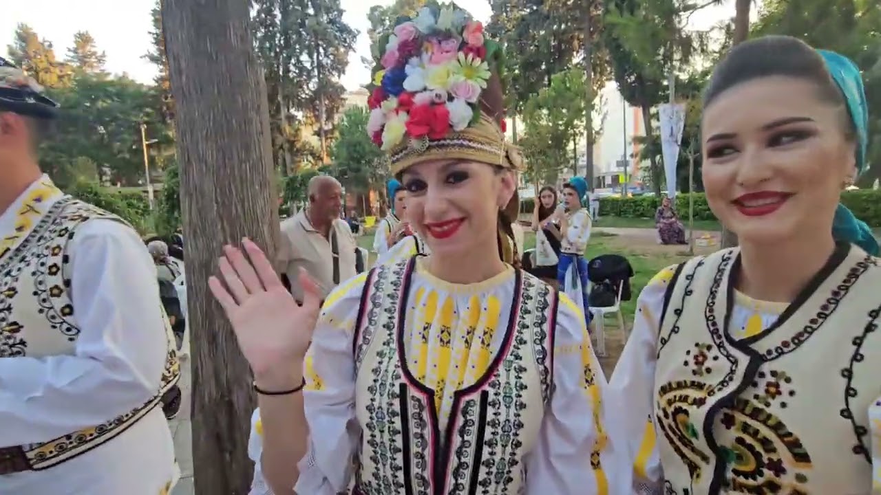 Junii Sibiului în Izmir, Turcia