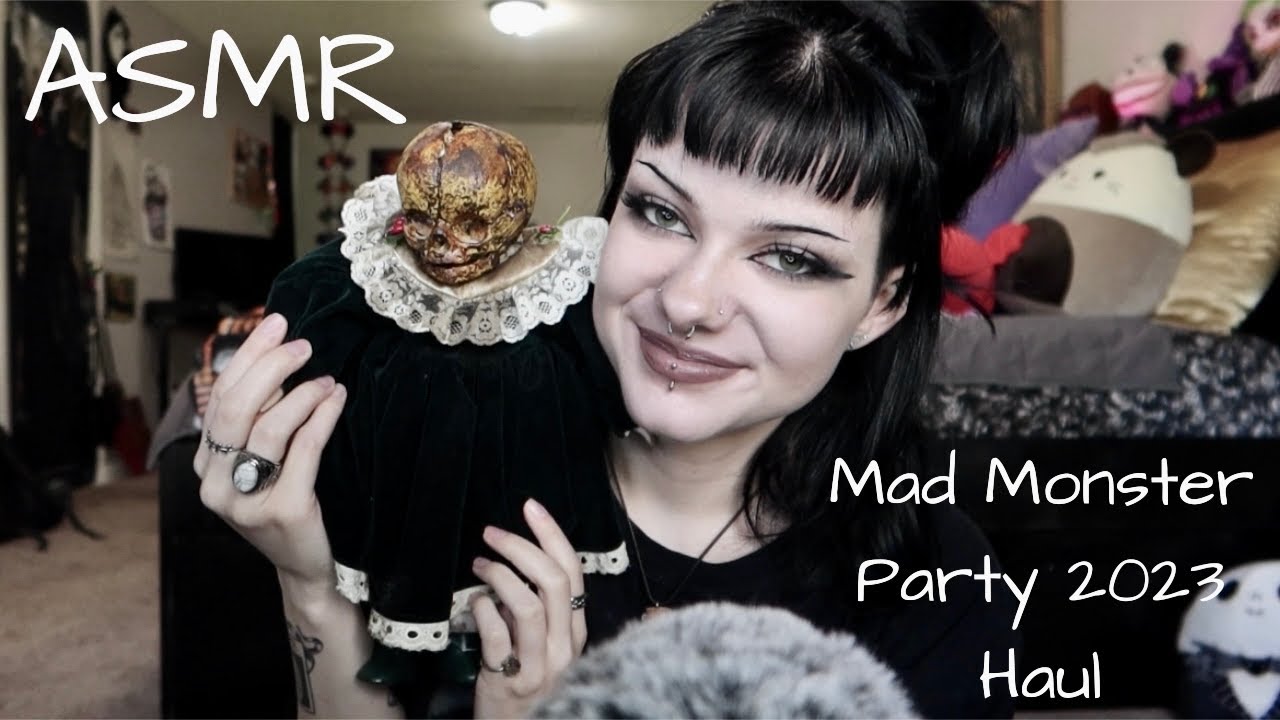 ASMR | Mad Monster Party 2023 Haul 👻 tapping, whispering, tracing, etc