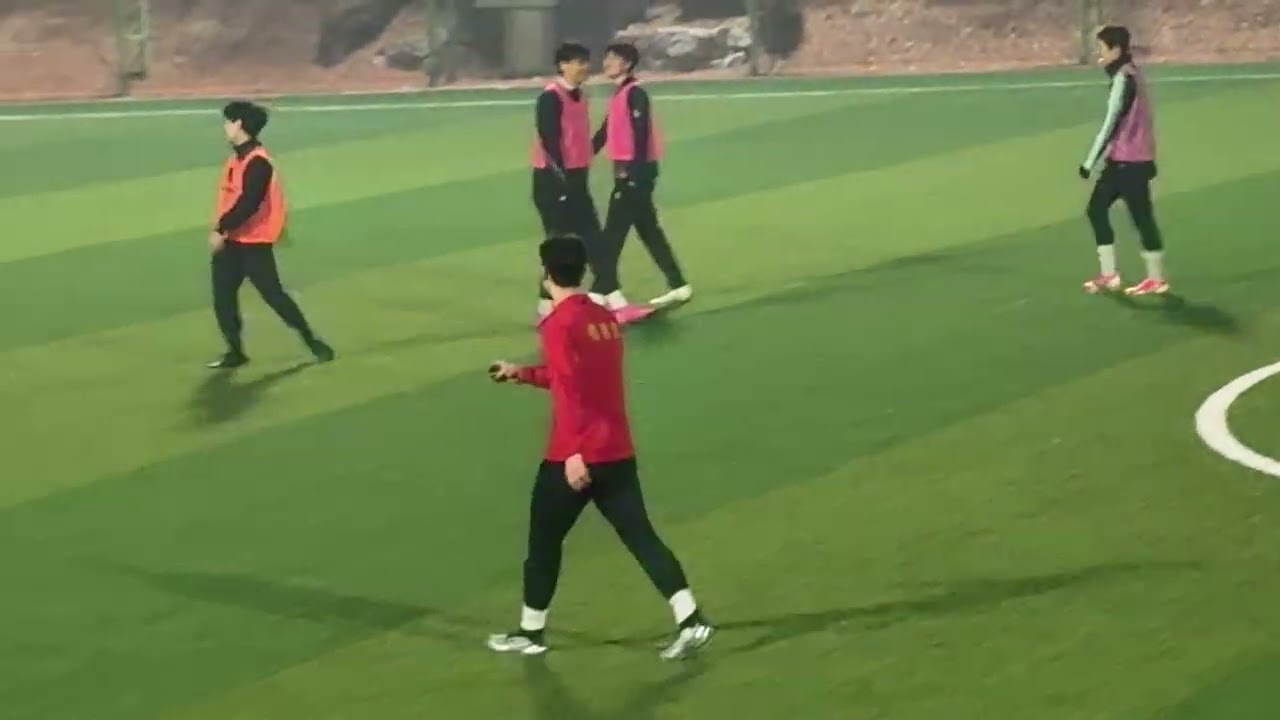2.13 투타치 대 타르가 4쿼