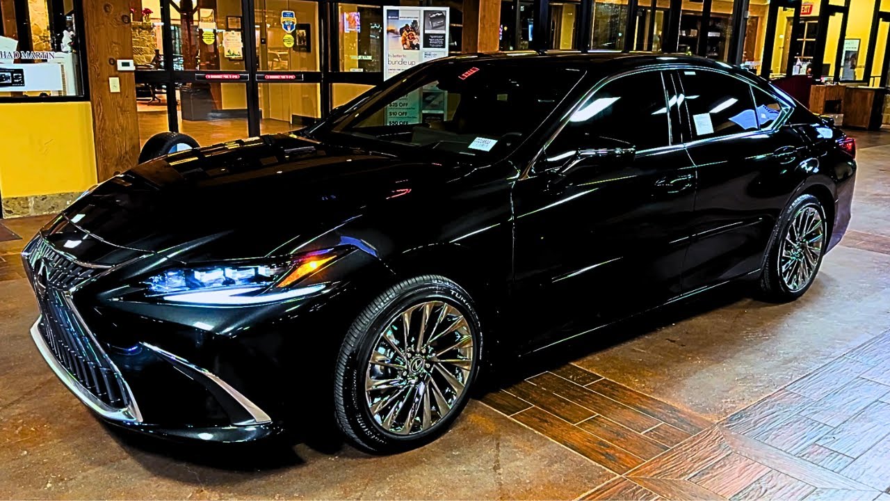Обзор Lexus ES350 Ultra Luxury 2025 года.