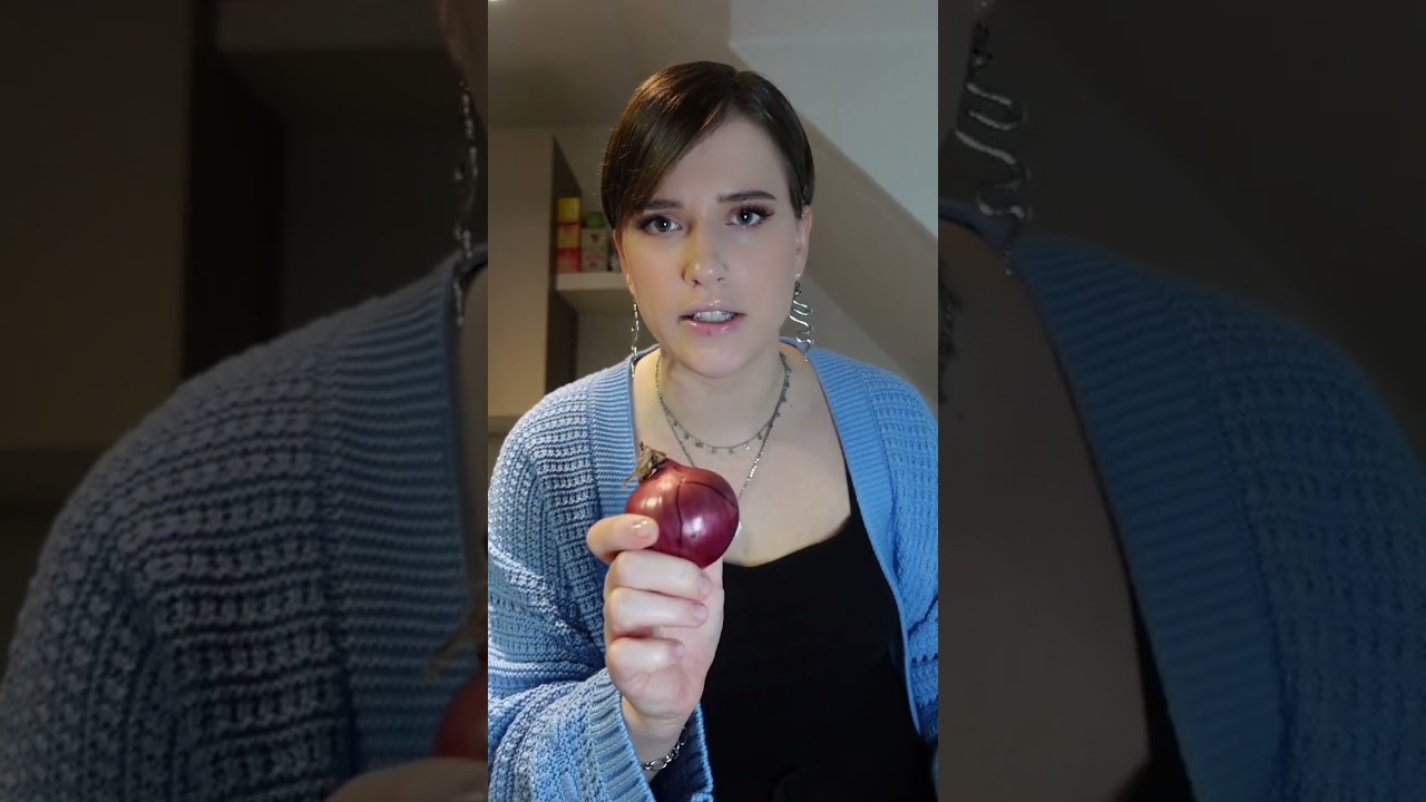 ich koche irgendwas aus Zucchini 🍆 (warum gibt es keinen Zucchini Emoji? 😡)