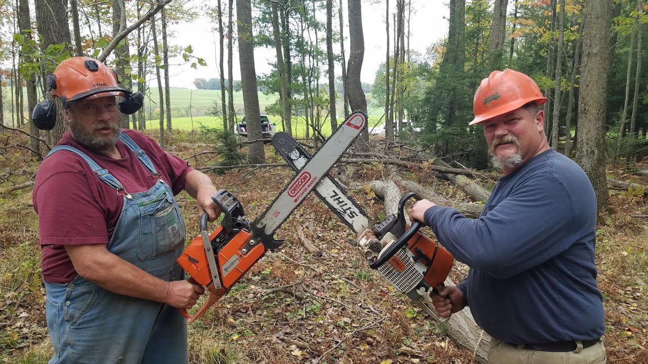 Eric and Ironhorse blasting wood! Ironhorsechainsaw@gmail.com