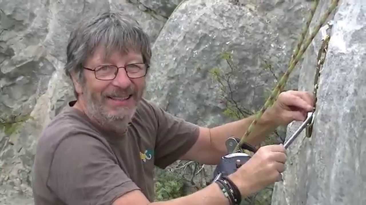 équipement d'une voie d'escalade