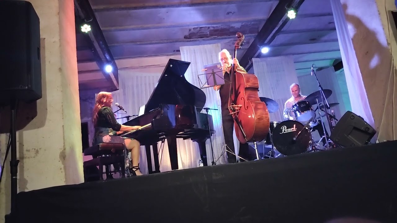 Karla Silva Trio (2)