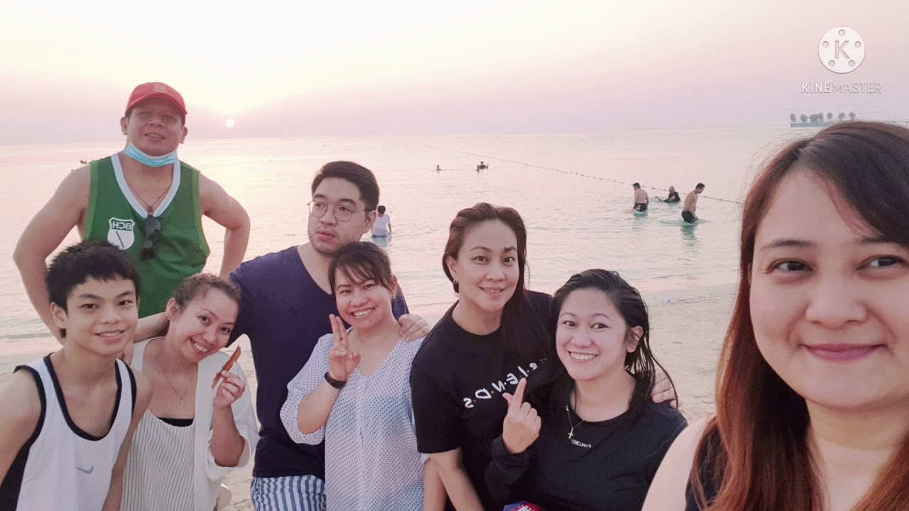 Summer Time at MAROONA BEACH ⛱,  Doha Qatar with Friends❤