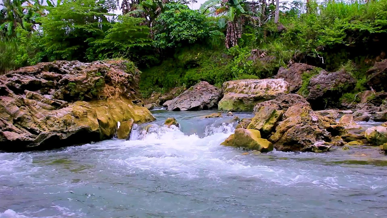 Stress Relief Soundscape with Mountain River Water Flow, Calm White Noise