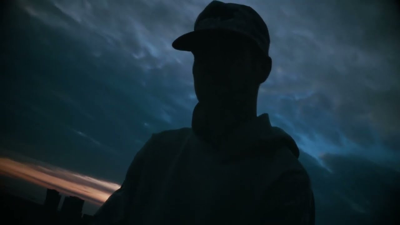 JULI GIULIANI feat. BIG MENU - BIEN TO BIEN [SUMMER NEVER ENDS] (Visualizer)