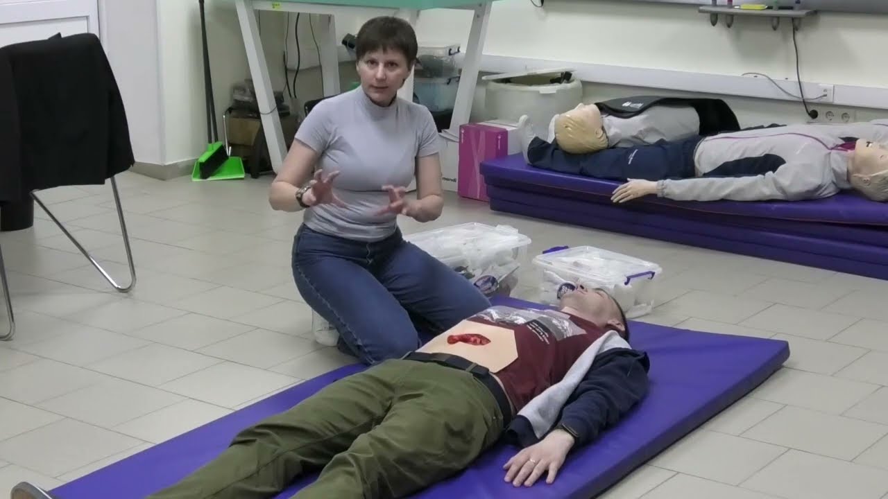 08 Фролова ЛП Первая Помощь Травмы живота Косыночная повязка