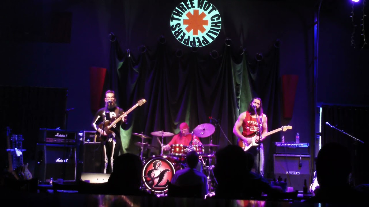 Three Hot Chili Peppers-Don't Forget Me-Live at Main Street Crossing, Tomball, TX