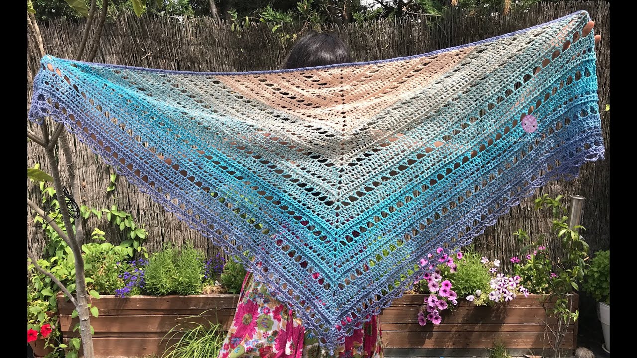 Chal Summerpic a ganchillo o crochet. Chal triangular
