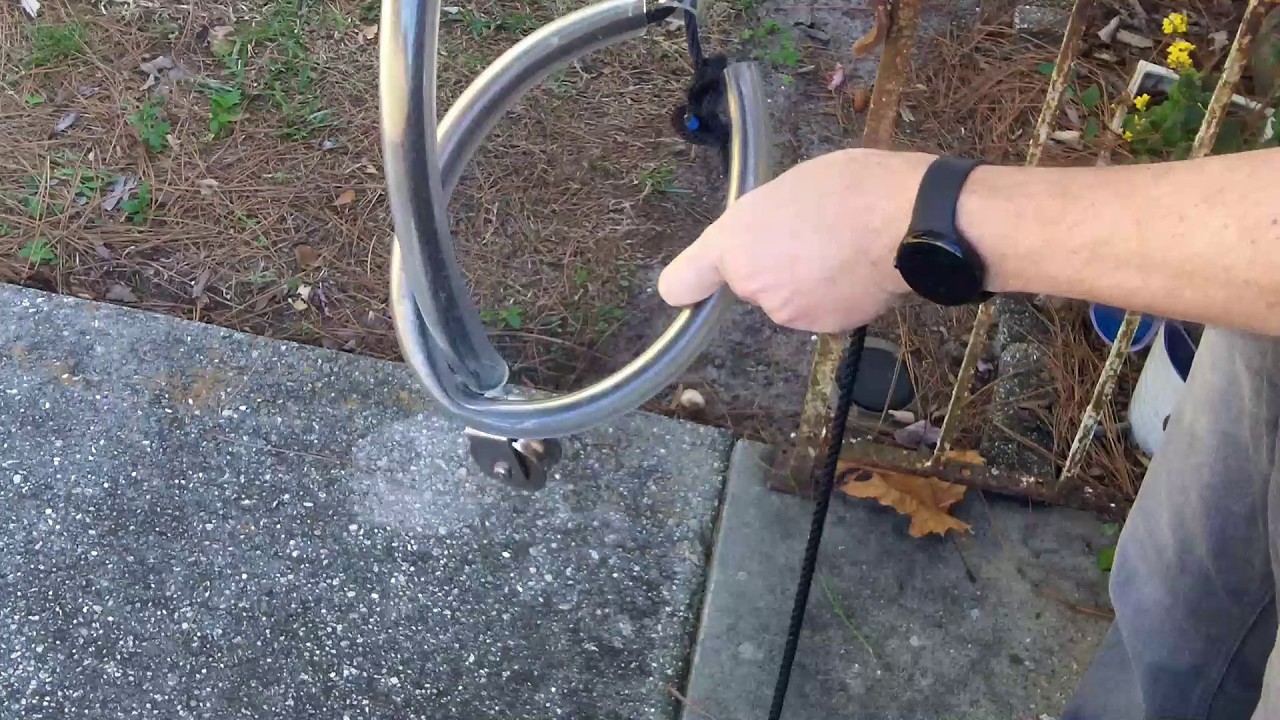 HOWTO: Removing and rehanging a pulley in a tree from the ground
