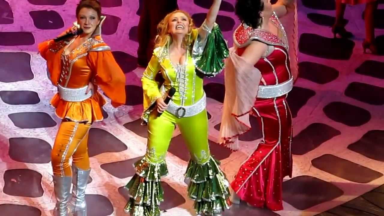 Mamma Mia Argentina: DANCING QUEEN y WATERLOO 29-04-2012