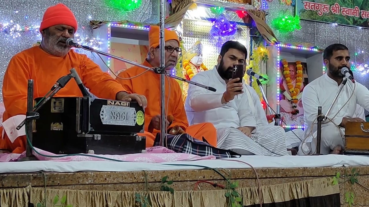 Satguru Bhagat Prakash ji , Satsang in Prem Prakash Ashram Lucknow
