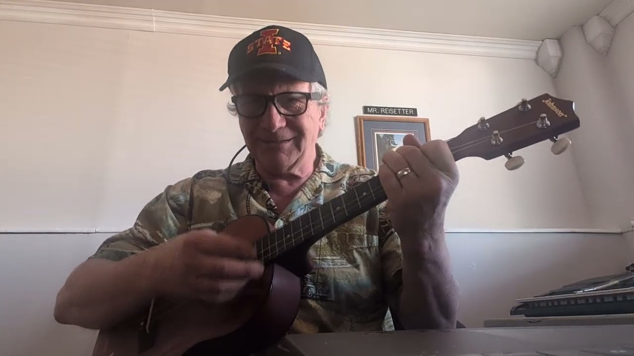 HOW TO HAVE A LOT OF FUN WITH WHOLE WORLD IN HIS HANDS @SINGALONG