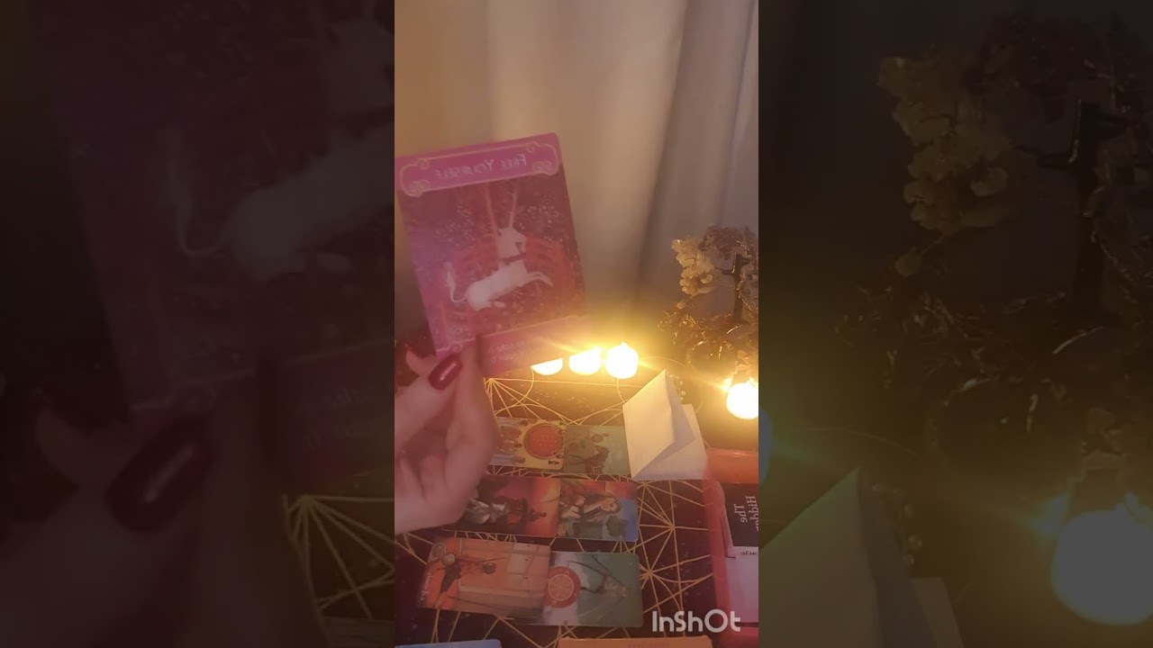مشاعره لك في هذه اللحظة ورسالة قوية جداً بالإسترسال من قلبه،القراءات المجانية بآخر الفيديو