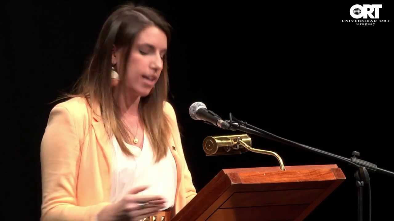 Discurso de Paula Mosera, Graduada de Contador Público - 14/11/13
