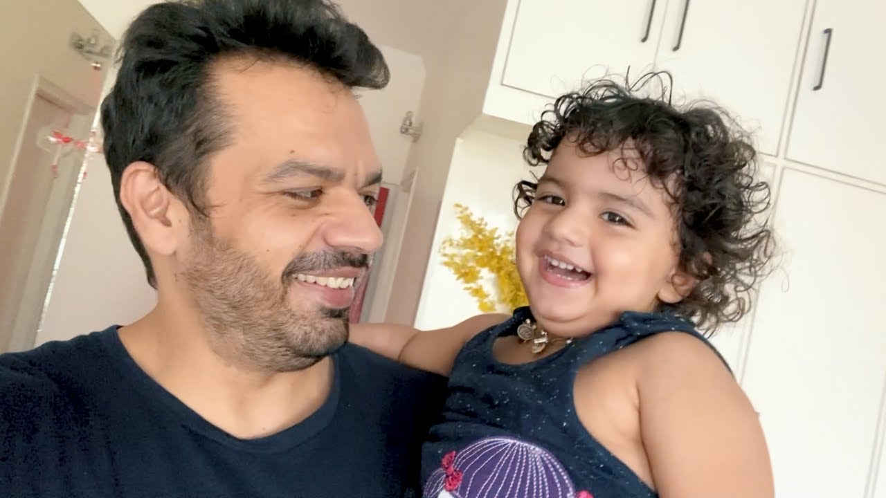 How She Blackmails Papa !!