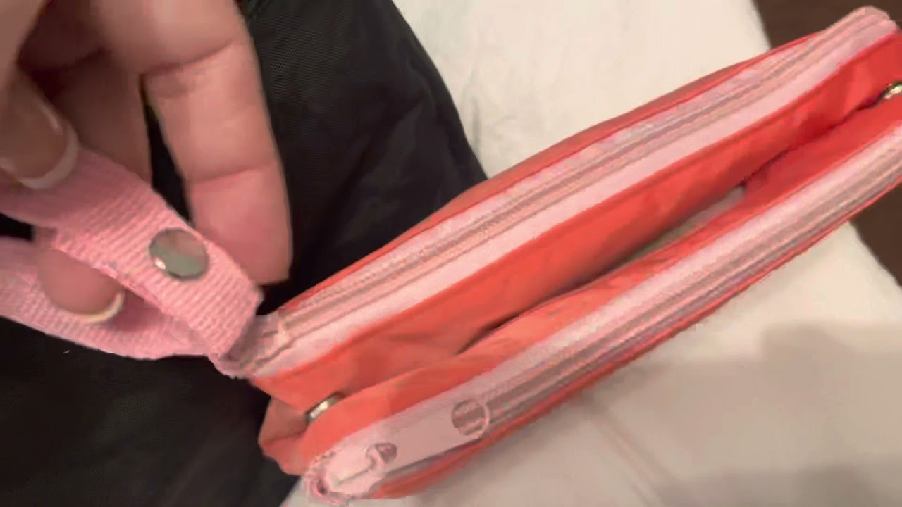 Kipling Klara and what’s inside!💗