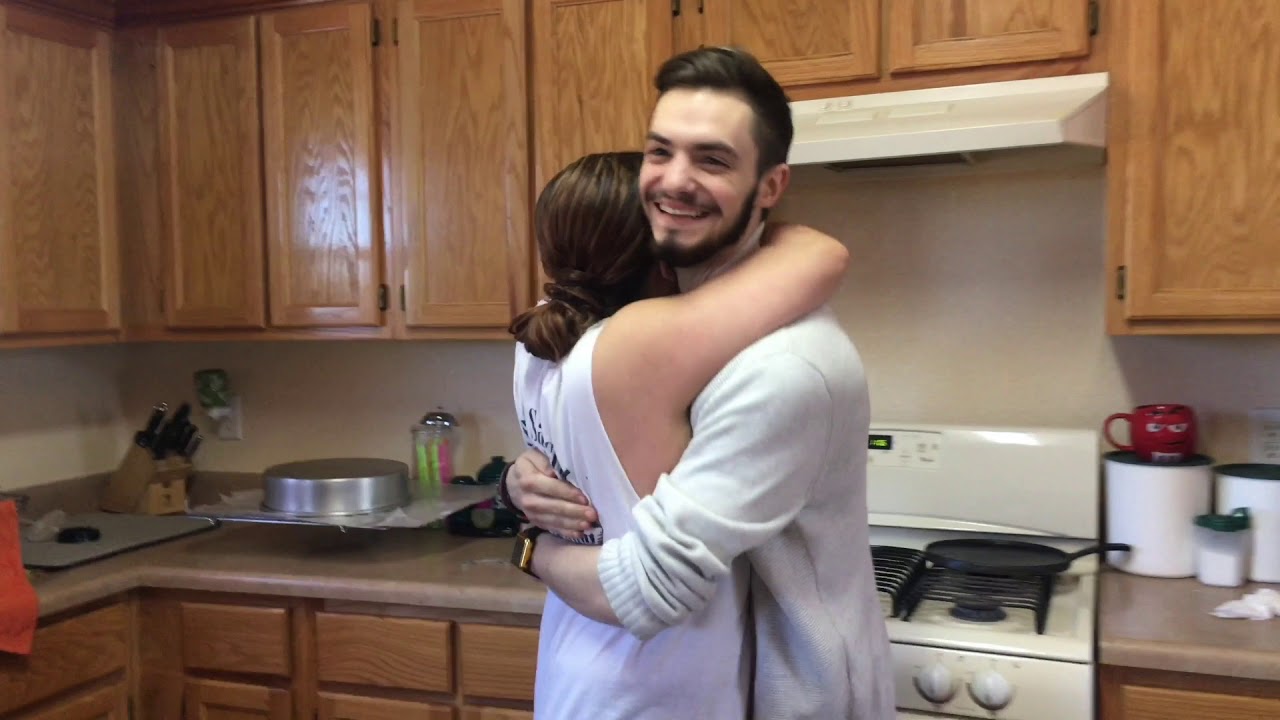 We Surprise My Mom!