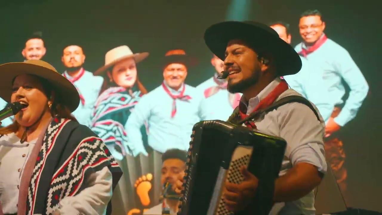 Grupo Tirupé -  Ansia de baile / Tertúlia / Cambuca da maruca / Roda que roda (Ao-Vivo em Curitiba)