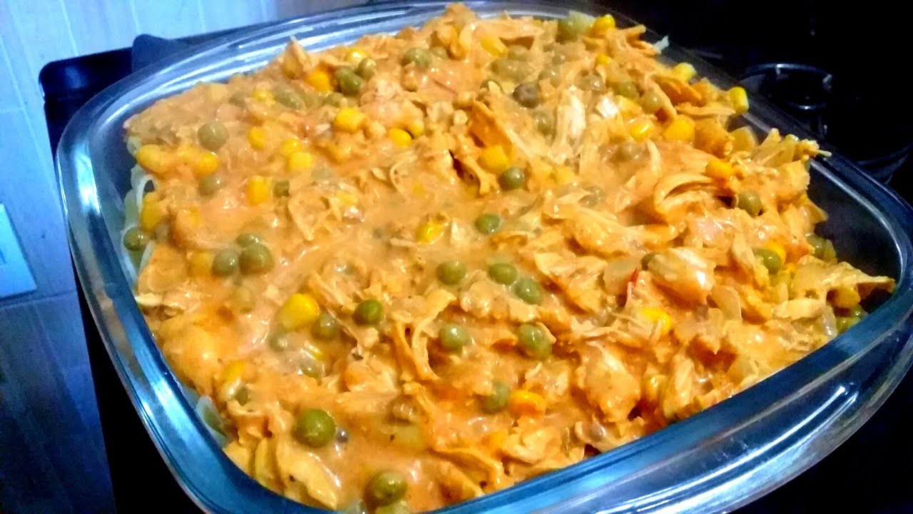 Macarronada de frango com creme de leite Muito fácil de Fazer e fica uma delícia