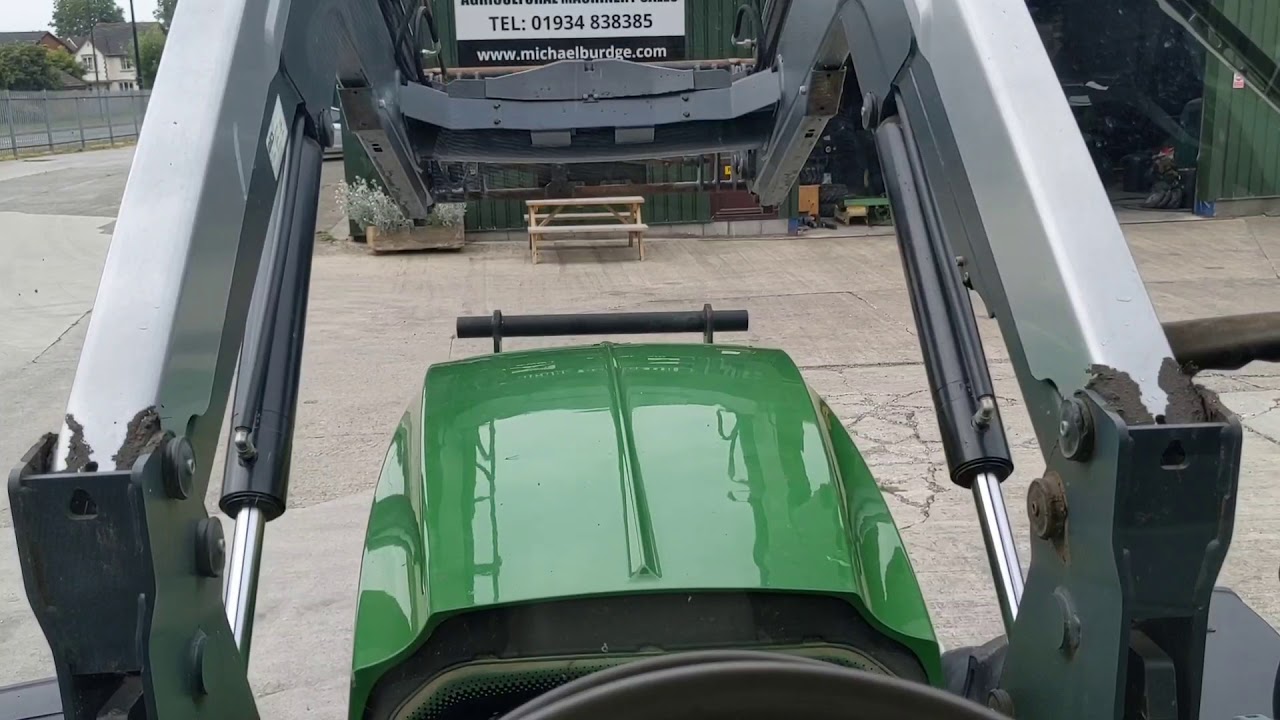 John Deere 6115R Tractor