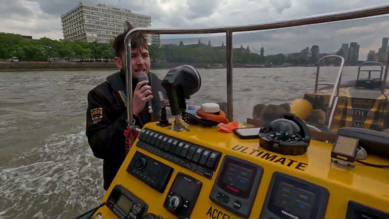 River Thames, London in 4K (Skipper POV; A Day In The Life)