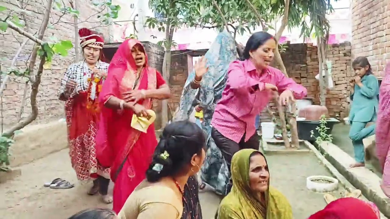 पैरों में मेरे बजने बिछिया इत रडवन को देश 👌🏻 न्यू ट्रेंडिंग गीत