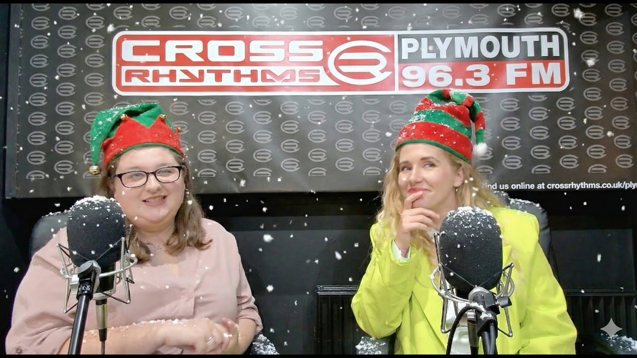 #33 | Is Christmas too commercial? Finding the real meaning (and controversial snacks!) 🎄