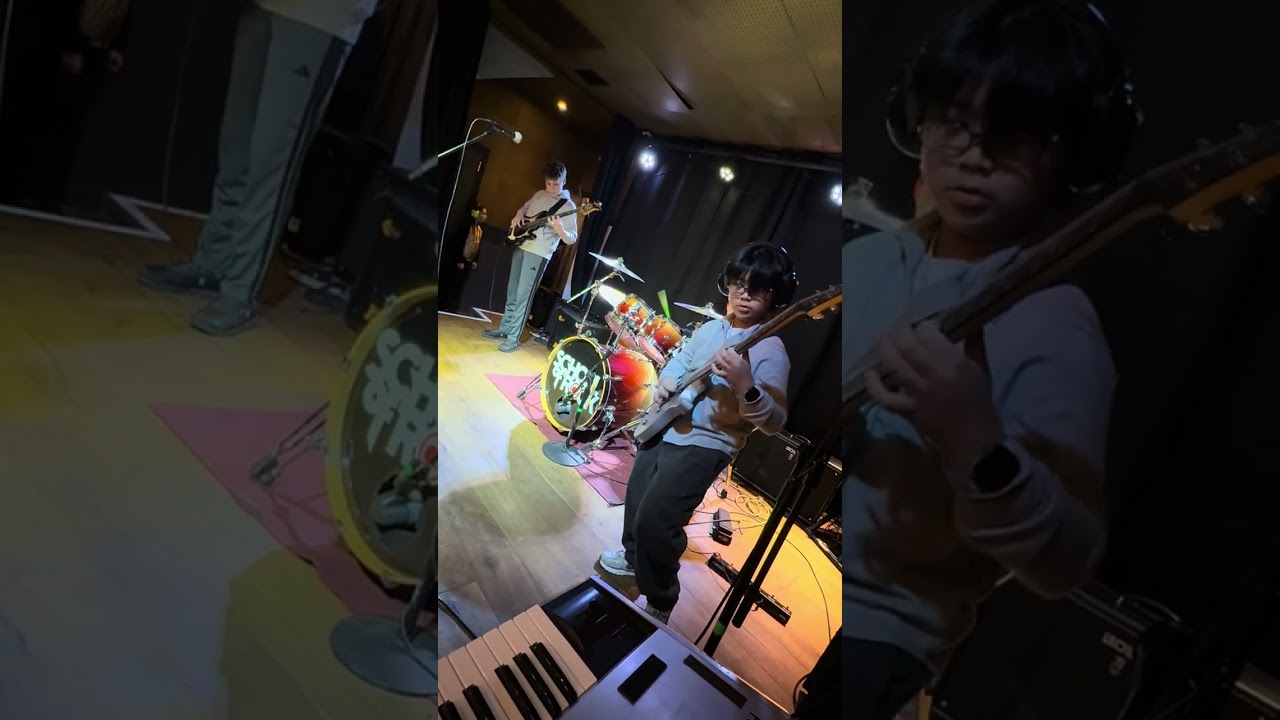 YYZ Rush Cover (School of Rock Vienna - Henry Yoo)