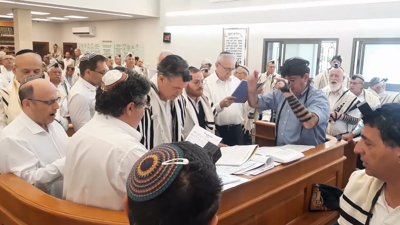 תפילת יום העצמאות 2023 ישראל רנד ומקהלה בבית הכנסת רמב