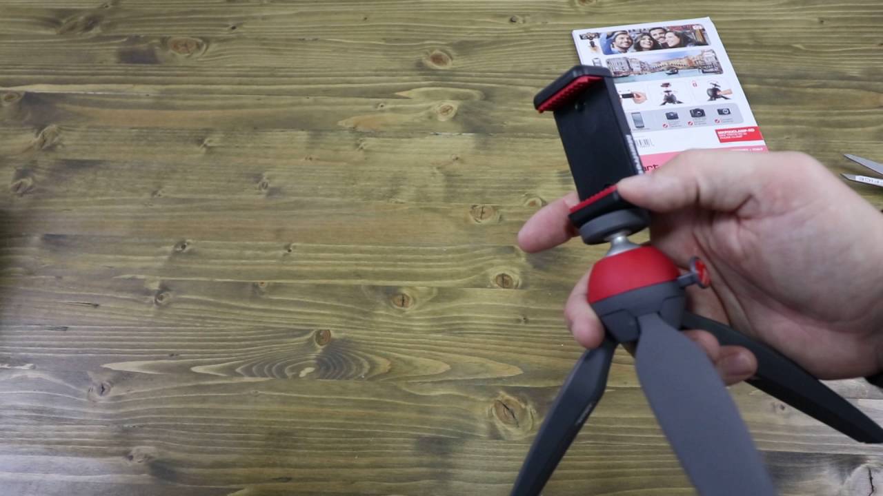 Manfrotto Pixi Smart - Mini Tripod First Impressions - Open 