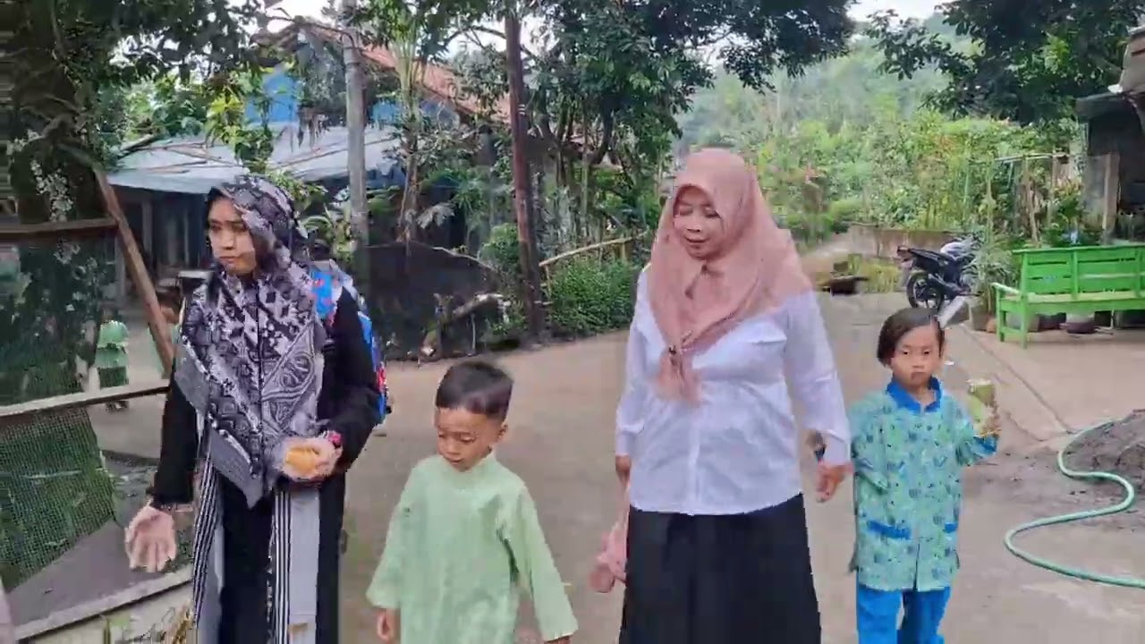 Aktivitas Ramadhan KB Masyithoh || Bakti Sosial Lingkungan Sekitar